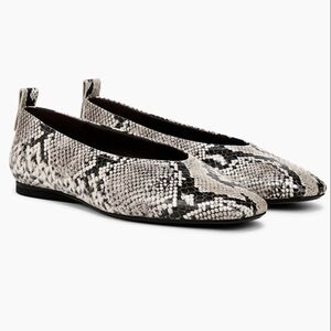 Vince Bogart Ballet Flats Python Snake Print Women’s Size 6